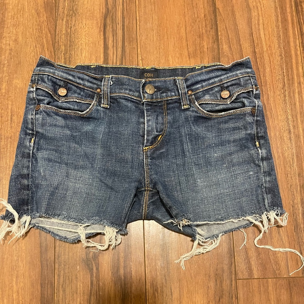 Women’s distressed denim shorts
